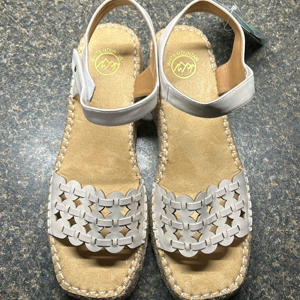White Mountain NWOB Sandals